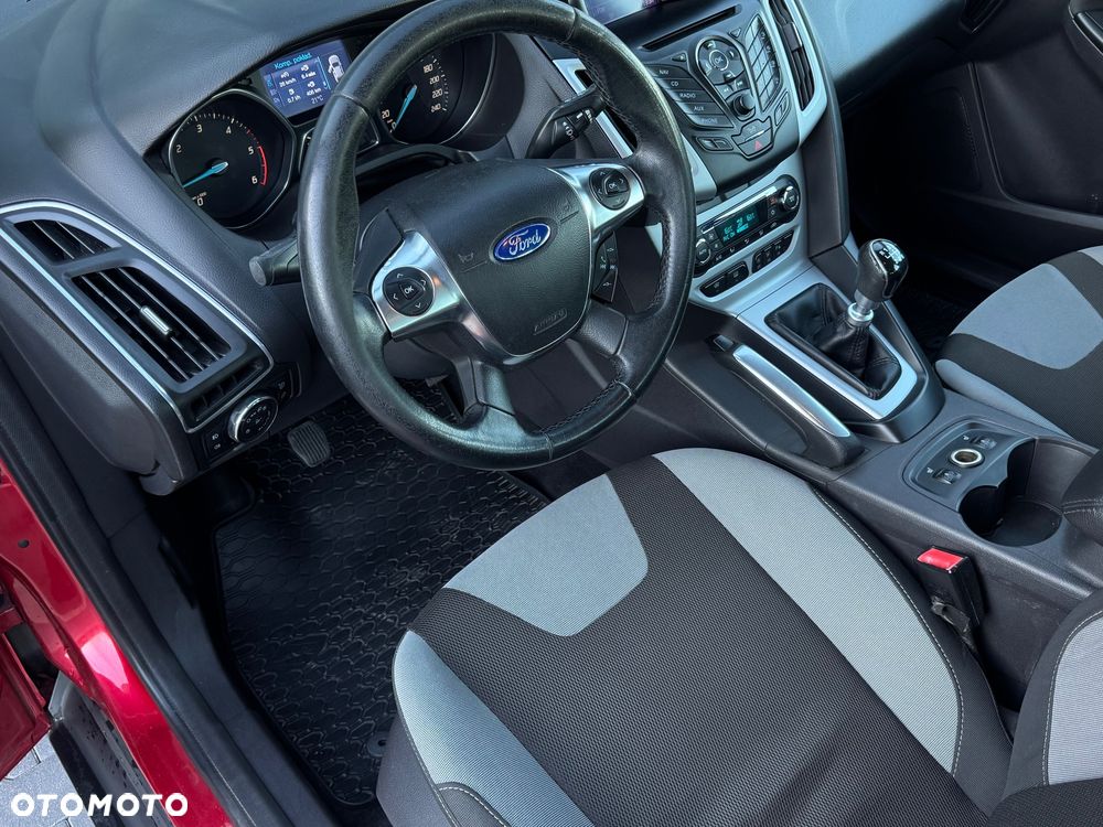 Ford Focus 1.6 TDCi DPF Champions Edition - 25