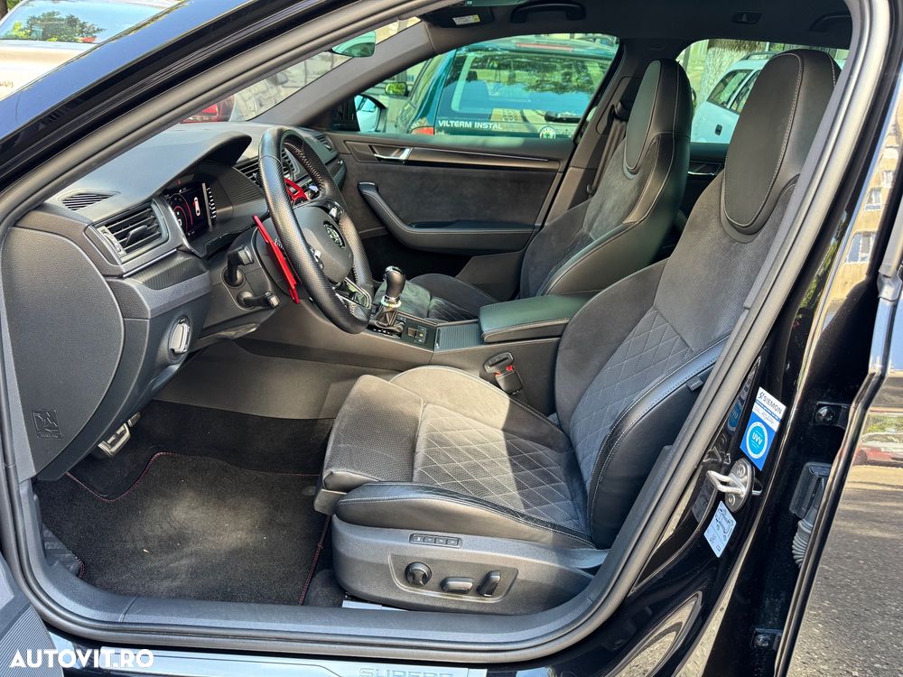 Skoda Superb 2.0 TDI DSG Sportline - 10
