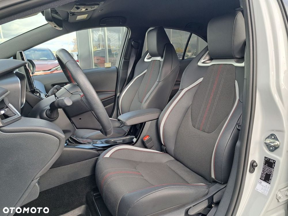 Toyota Corolla 1.8 Hybrid GR Sport Dynamic - 21