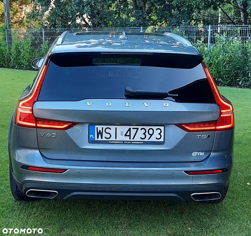 Volvo V60 Cross Country T5 AWD - 6