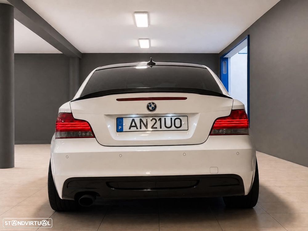 BMW 118 d Aut. Limited Edition Lifestyle c/ M Sport Pack - 10