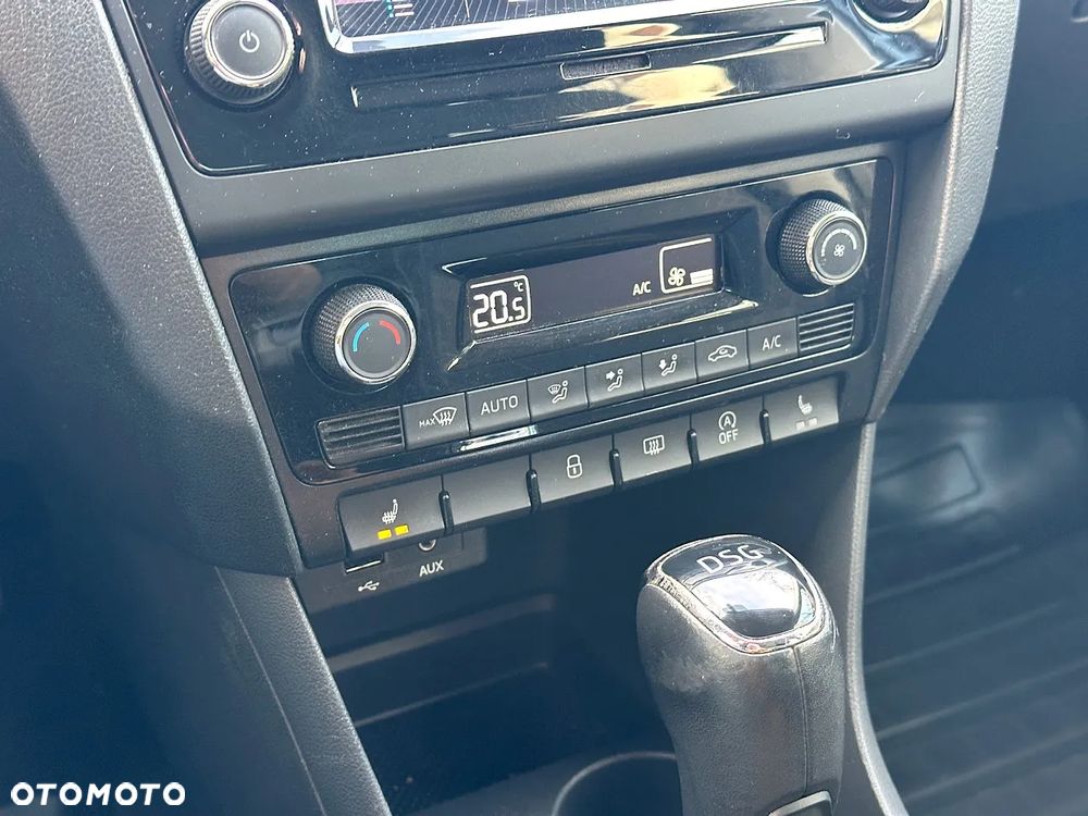 Skoda RAPID Spb 1.4 TSI Style DSG - 21