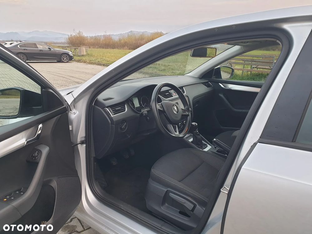 Skoda Octavia 1.4 TSI Ambition - 9