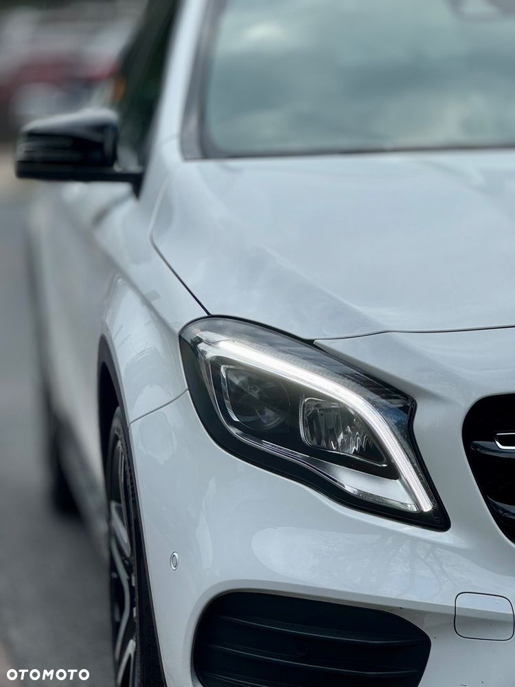 Mercedes-Benz GLA 200 7G-DCT AMG Line - 3
