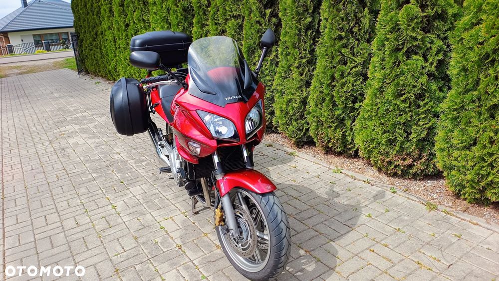 Honda CBF - 3