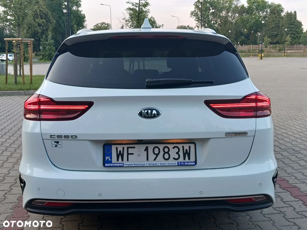Kia Ceed 1.6 CRDi mHEV L Business Line - 7