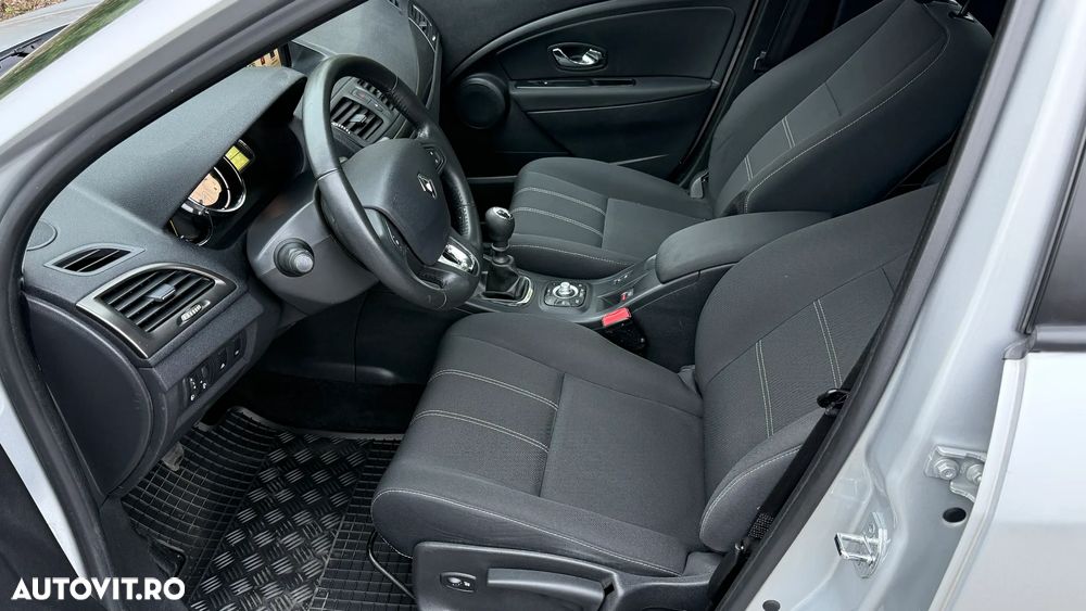 Renault Megane ENERGY TCe 115 Start & Stopp Paris Business - 7