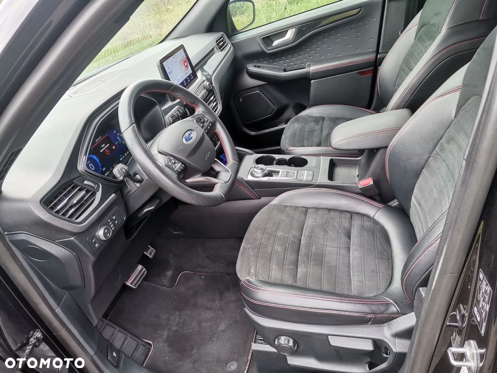 Ford Kuga 2.5P PHEV FWD ST-Line X - 38