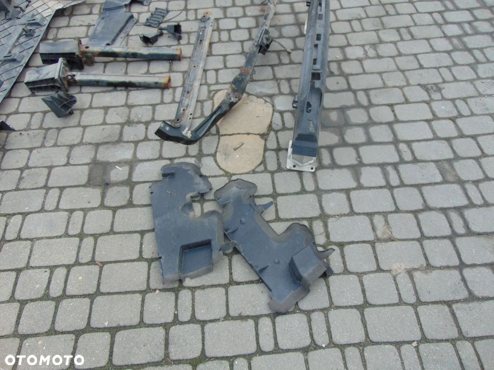 Osłony/belki Citroen c4 picasso 2010 rok mozna kupowac na poszczególne elementy dzwonic - 3