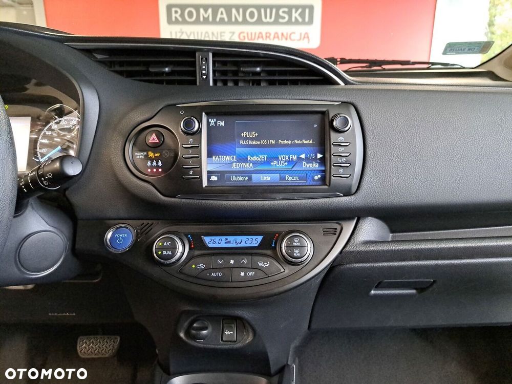 Toyota Yaris Hybrid 100 Premium EU6 - 21