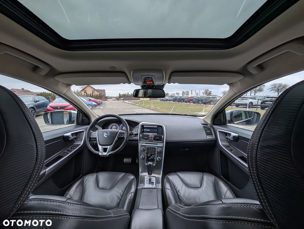 Volvo XC 60 D3 R Design - 24