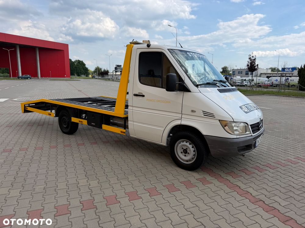 Mercedes-Benz Sprinter - 10