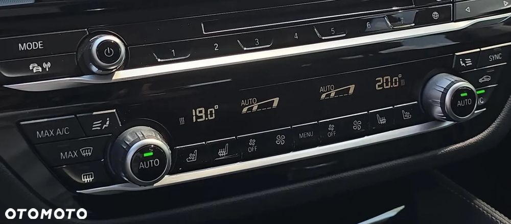 BMW Seria 5 520d Luxury Line sport - 17