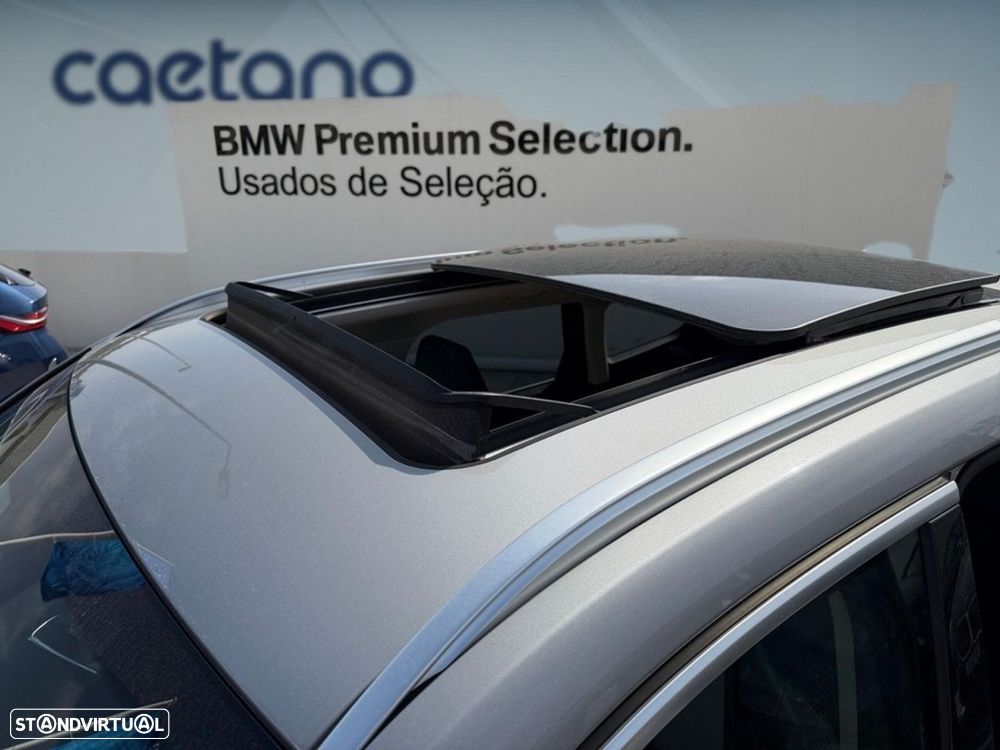 BMW iX1 eDrive20 xLine - 16