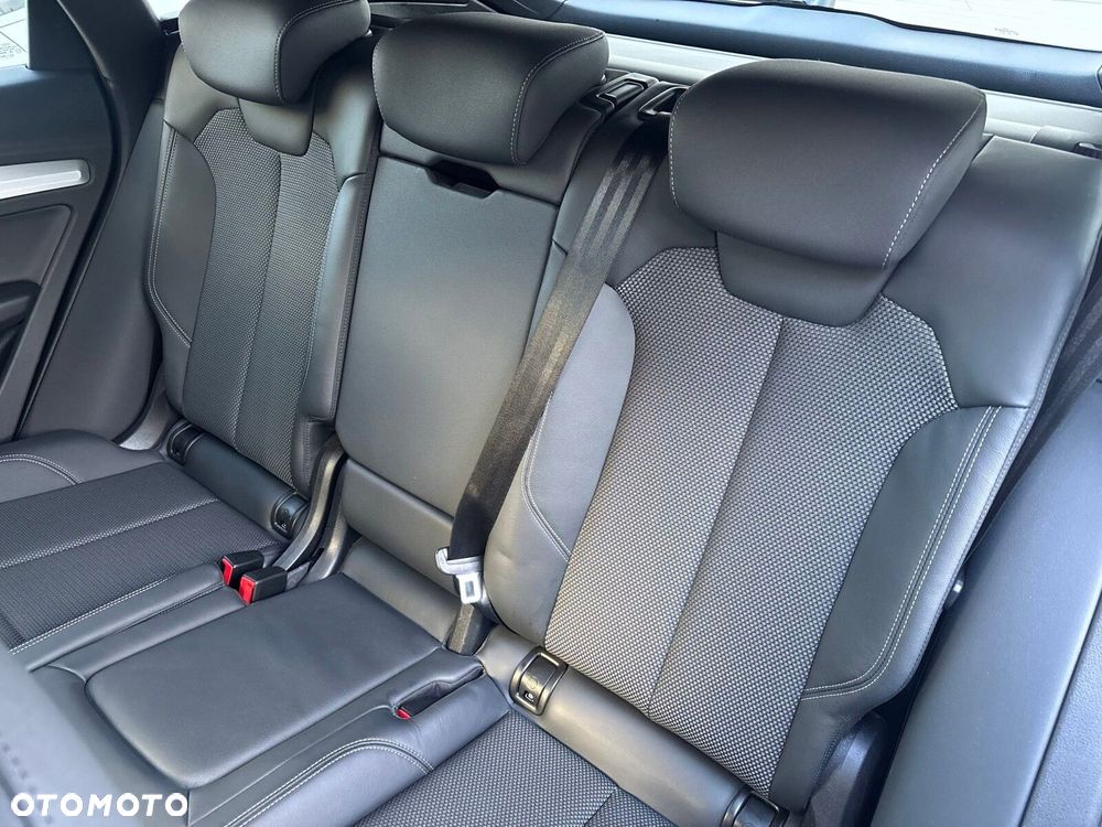 Audi Q5 Sportback - 32