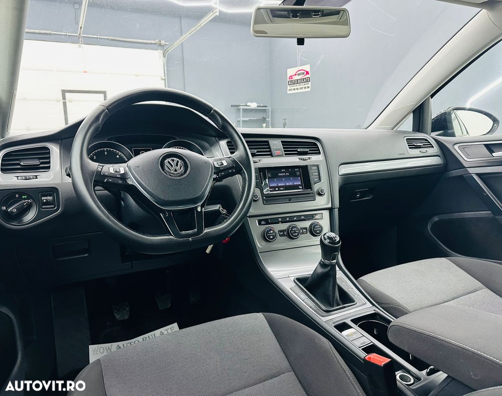 Volkswagen Golf 1.6 TDI DPF BlueMotion - 20