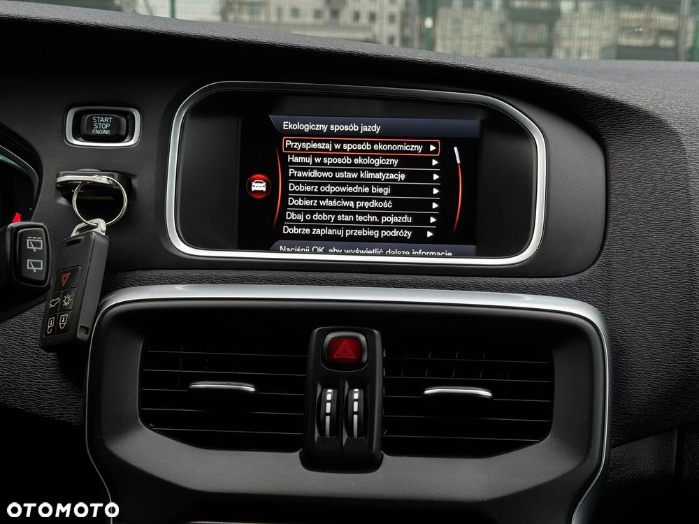 Volvo V40 D3 Summum - 35