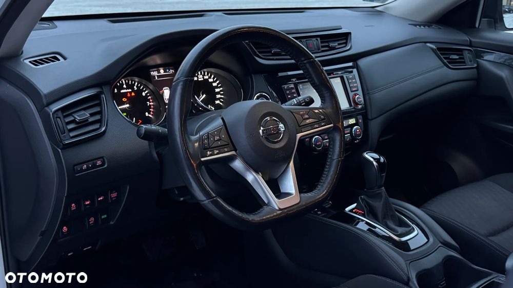 Nissan X-Trail 1.3 DIG-T N-Connecta 2WD DCT - 24