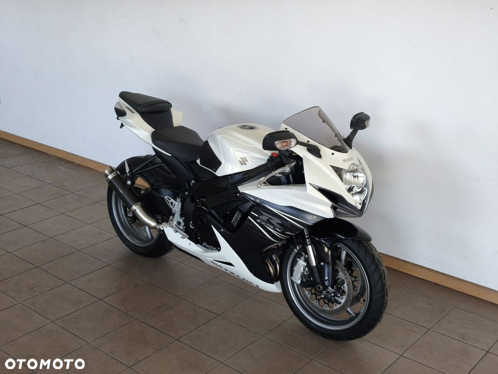Suzuki GSX-R - 3