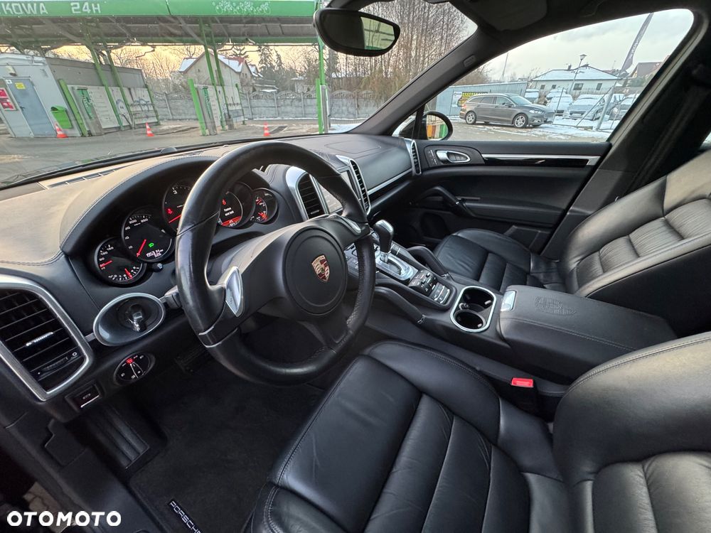 Porsche Cayenne Platinum Edition - 32