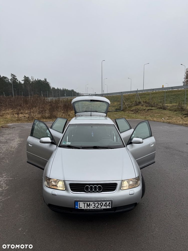 Audi A3 Sportback 1.9 TDI Attraction Tiptronic - 17