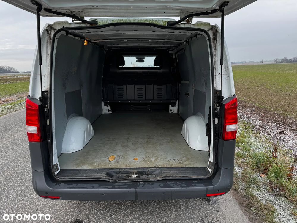 Mercedes-Benz VITO - 21