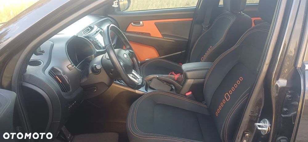 Kia Sportage 2.0 L - 7