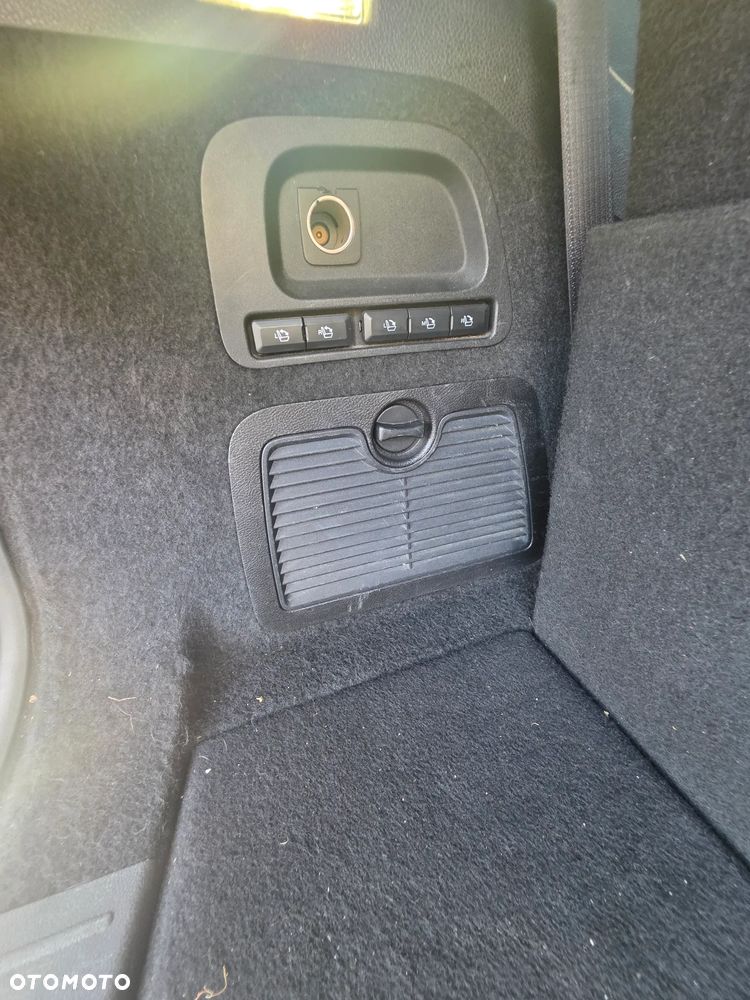 Ford Galaxy - 17