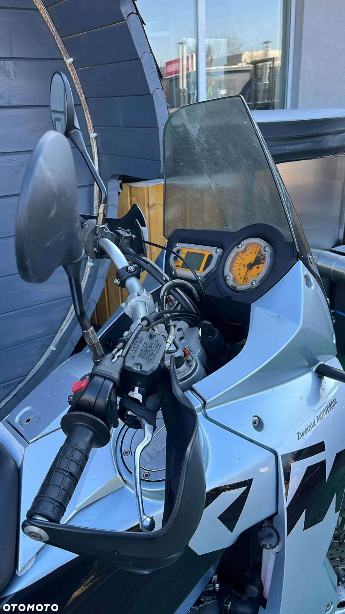 KTM Adventure - 11
