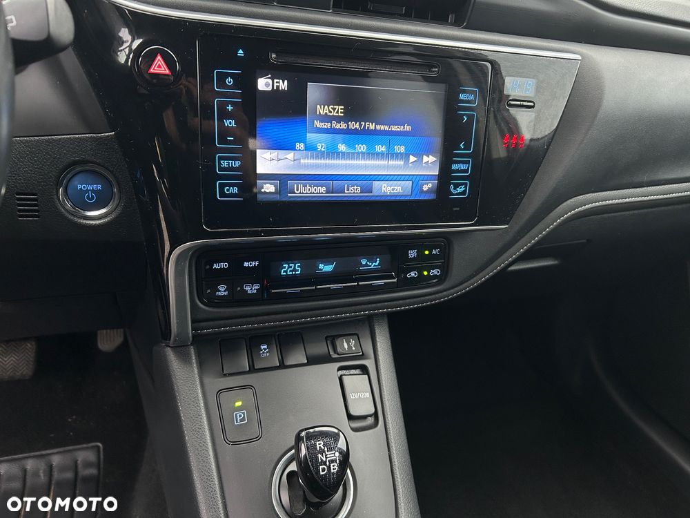 Toyota Auris 1.8 HSD Prestige NAVI - 23