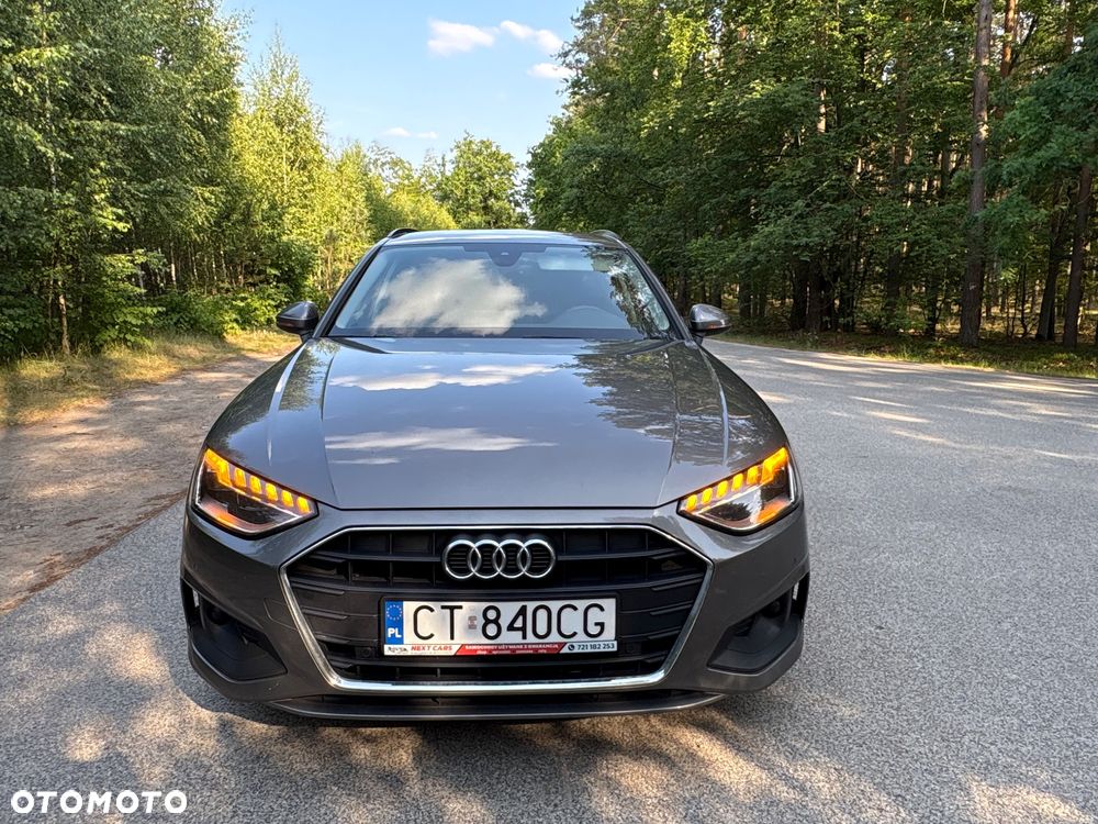 Audi A4 Avant 30 TDI S tronic - 1