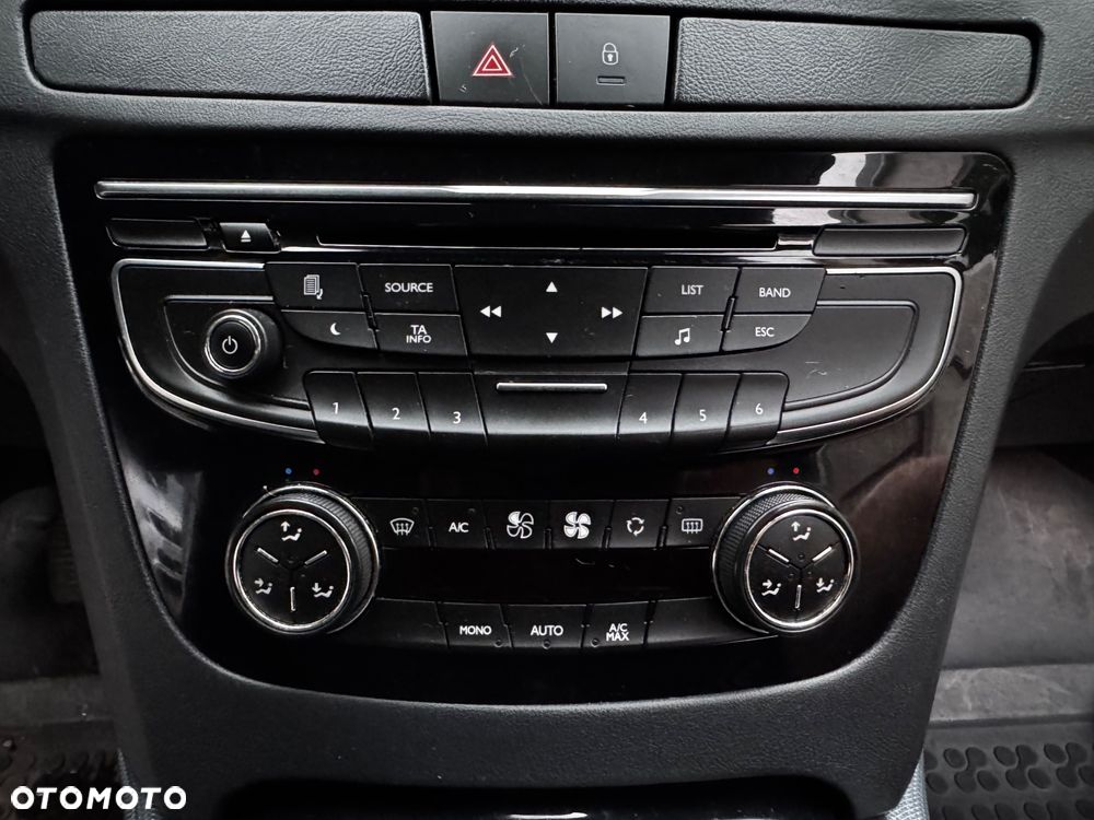 Peugeot 508 1.6 T Active - 16