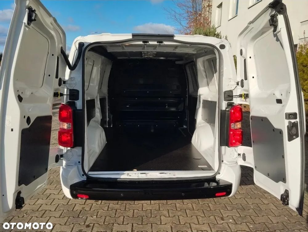 Opel Vivaro Lang - 11