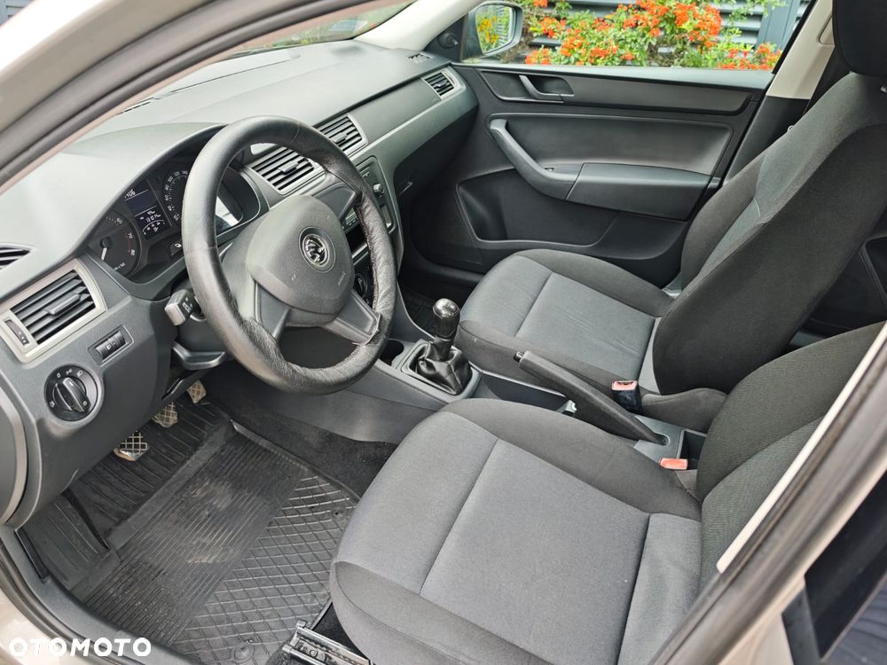 Skoda RAPID 1.2 Active - 18