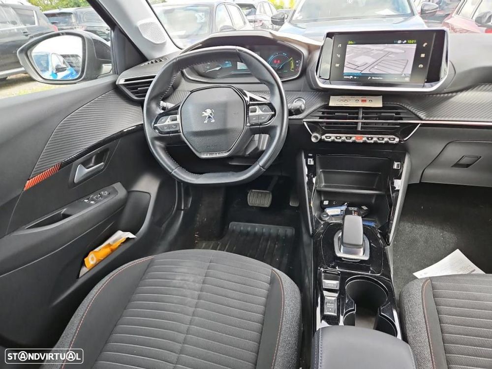 Peugeot e-208 50 kWh Active — fotografia 4
