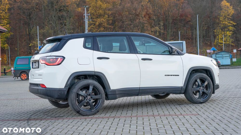 Jeep Compass 1.4 TMair Sport FWD S&S - 11