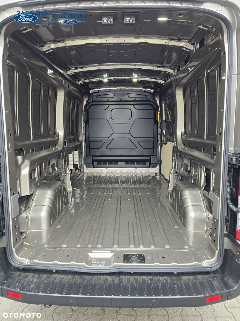 Ford Transit - 15