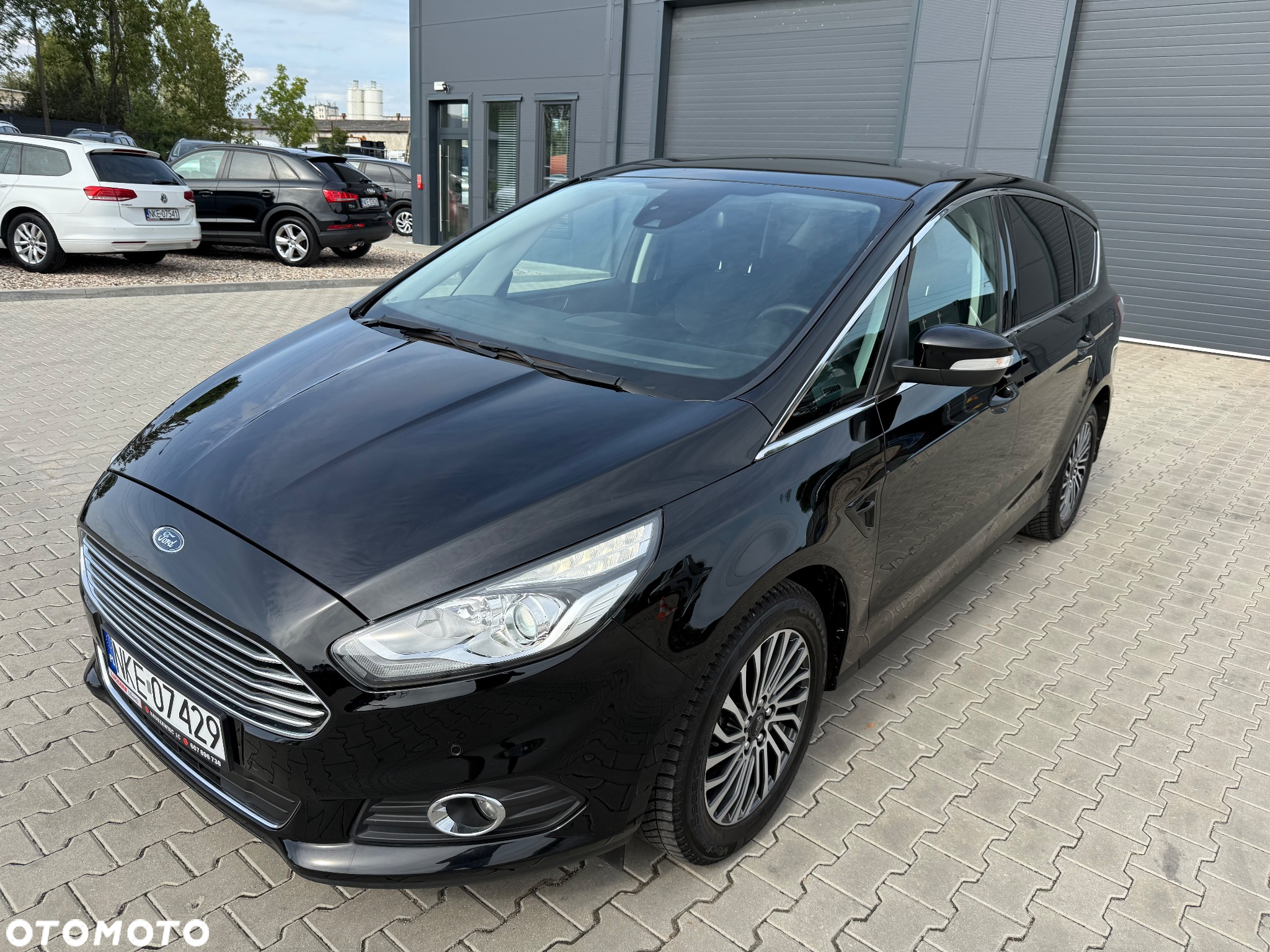 Ford S-Max 2.0 EcoBlue Titanium - 2
