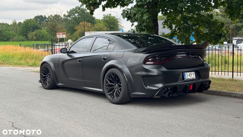 Dodge Charger 6.4 Scat Pack Widebody - 14