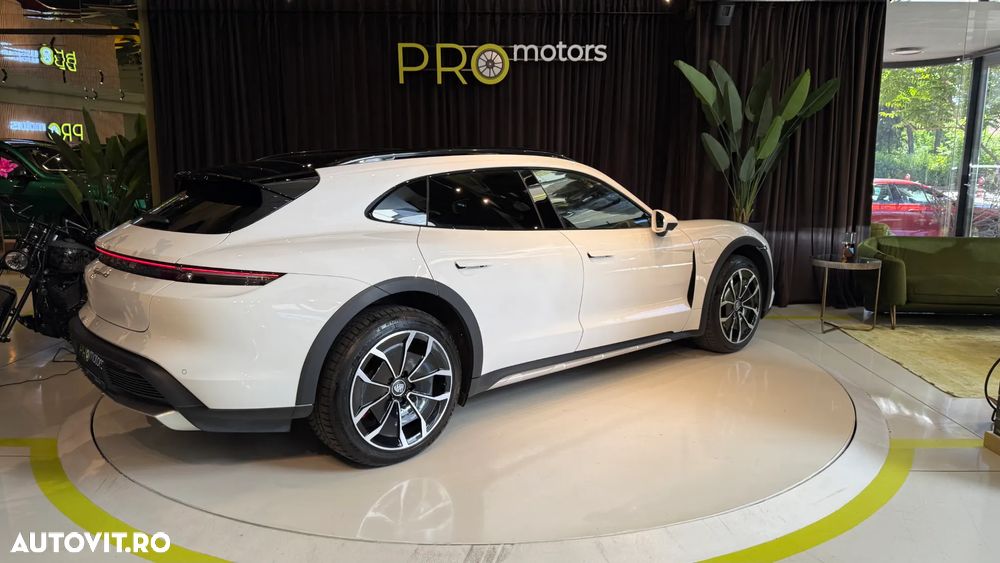 Porsche Taycan 4S Cross Turismo - 4