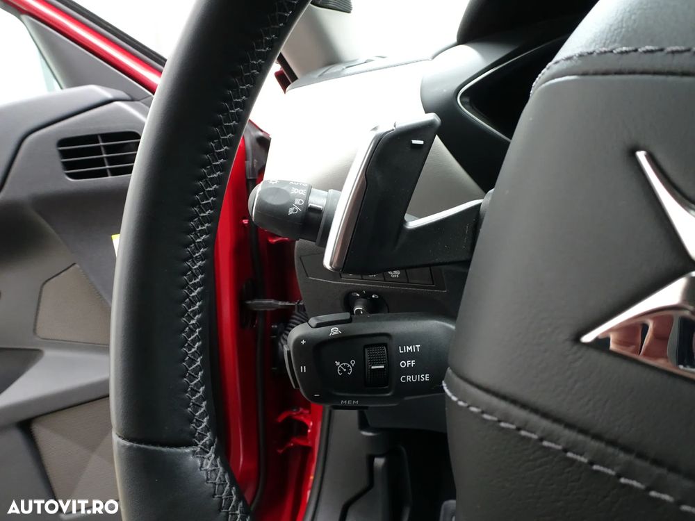 DS Automobiles DS 3 Crossback DS3 1.2 PureTech 130 S&S EAT8 Grand Chic - 24