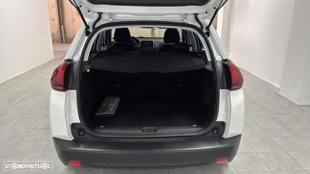 Peugeot 2008 1.2 PureTech Allure - 6