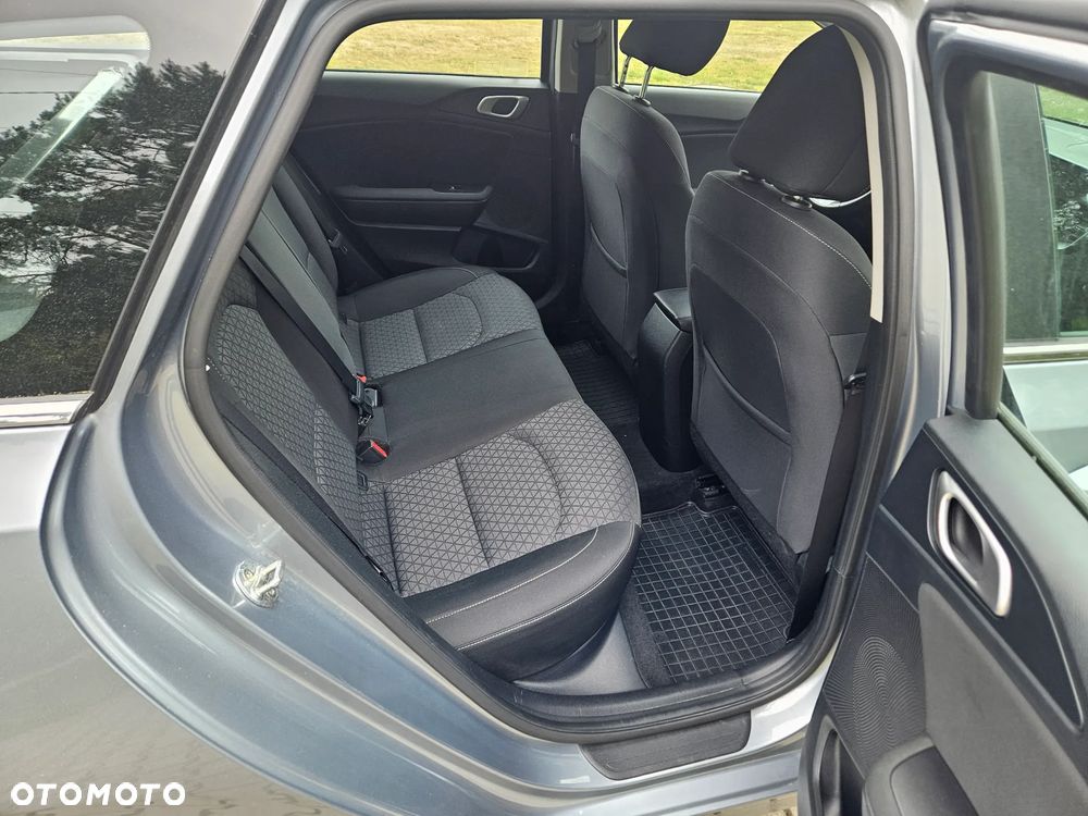 Kia Ceed 1.5 T-GDI MHEV L Business Line DCT - 14