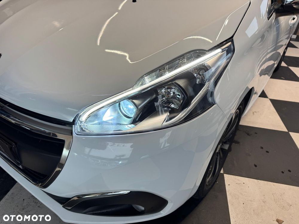 Peugeot 208 PureTech 110 Stop & Start EAT6 Allure - 16