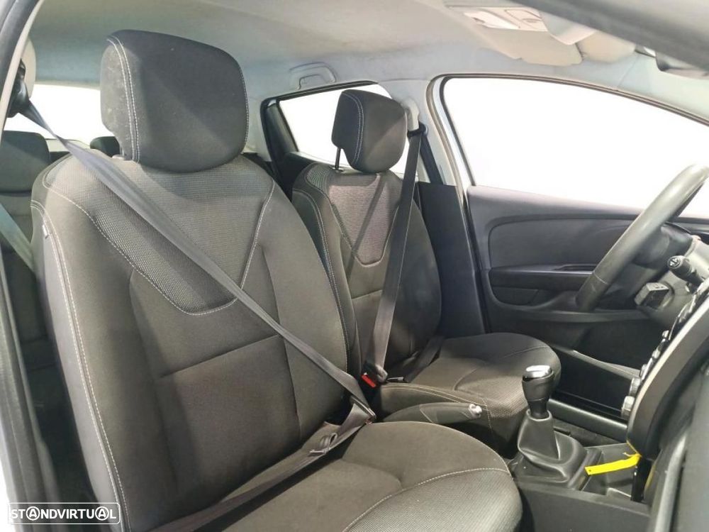 Renault Clio 1.5 dCi Zen - 6