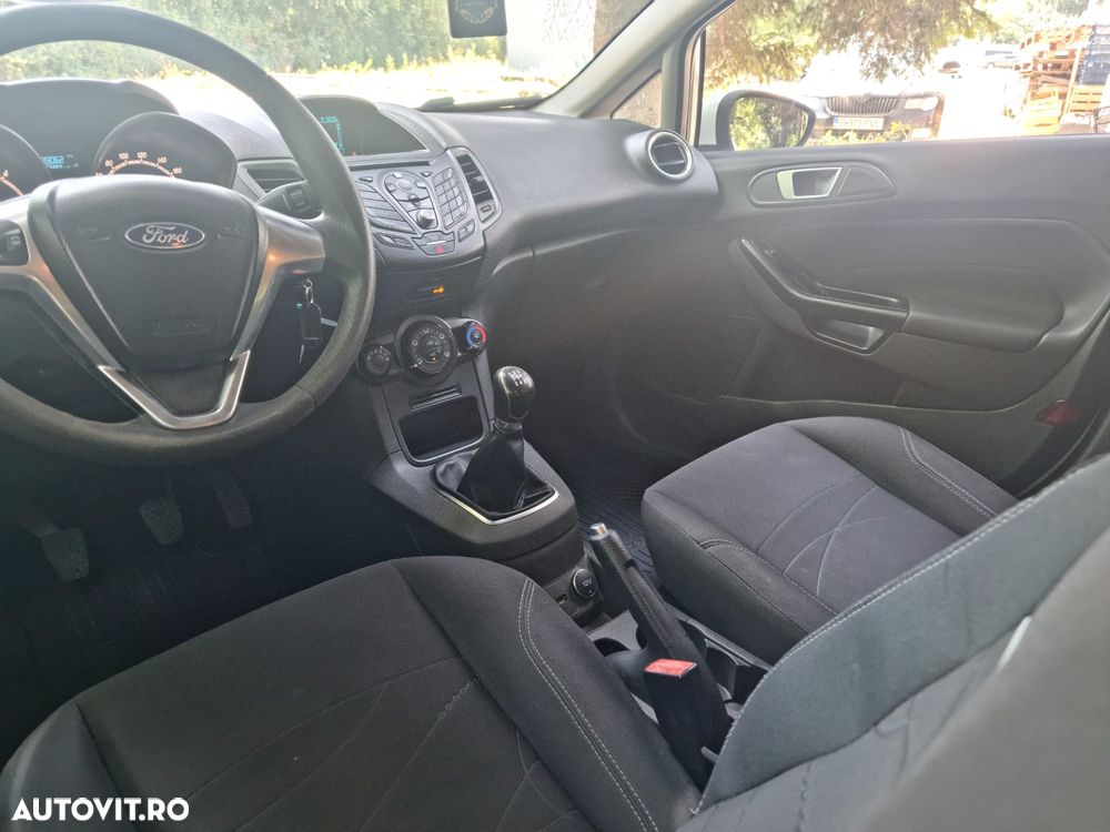 Ford Fiesta - 19
