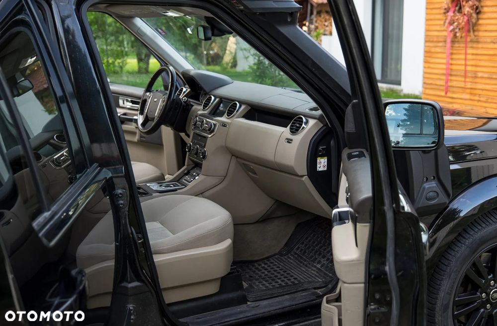 Land Rover Discovery 3.0 SD V6 SE - 4