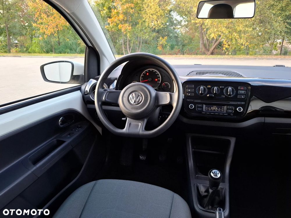 Volkswagen up! United - 24