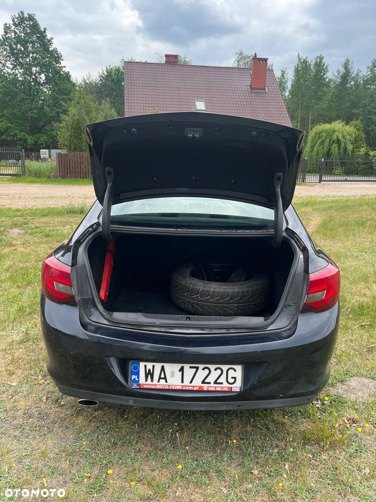 Opel Astra 1.4 T Executive S&S - 16