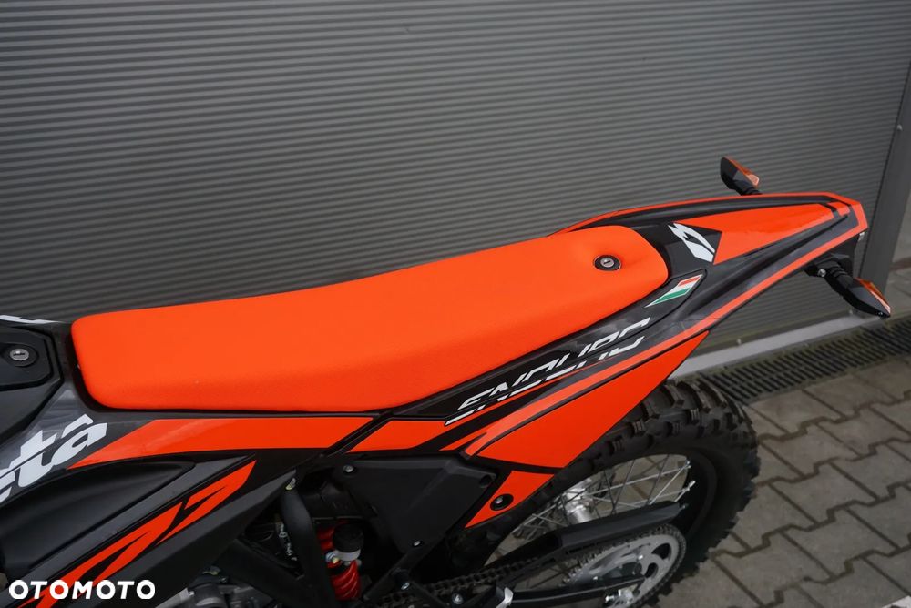 Beta RR - 19